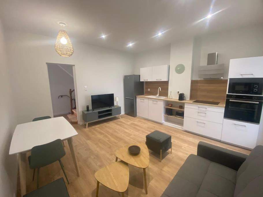 Апартаменты Le Paisiblement Votre 2 Ch, Terrasse, Clim, Park Монтобан Экстерьер фото