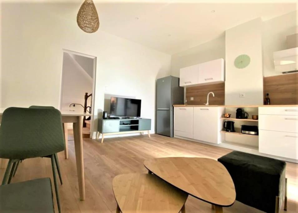 Апартаменты Le Paisiblement Votre 2 Ch, Terrasse, Clim, Park Монтобан Экстерьер фото