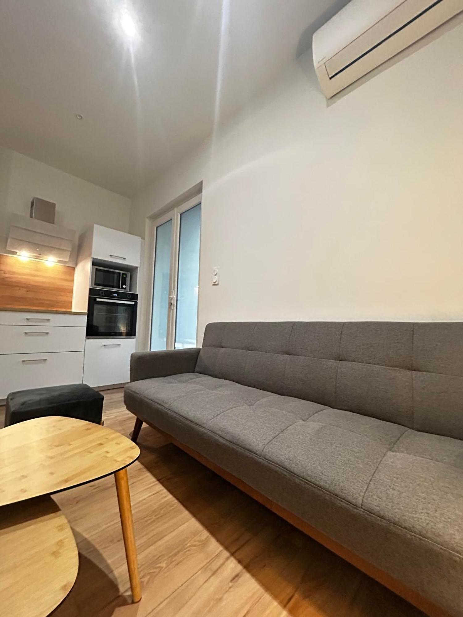 Апартаменты Le Paisiblement Votre 2 Ch, Terrasse, Clim, Park Монтобан Экстерьер фото